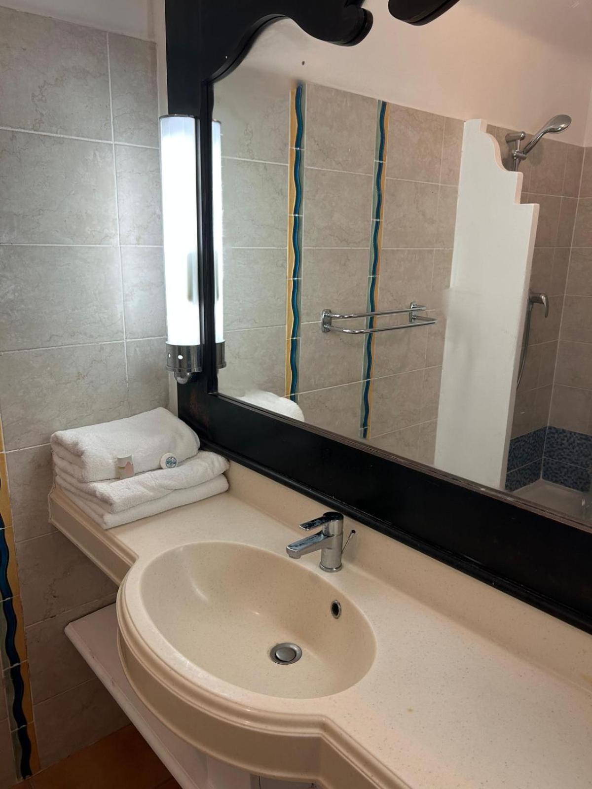 Grand Studio Vue Mer Exceptionnelle, Piscines, Plages. 상트 안느 외부 사진